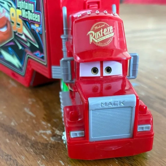 Disney Pixar Cars Glow Racers Transforming Mack + Mini Racers Hauler Truck - Picture 3 of 16